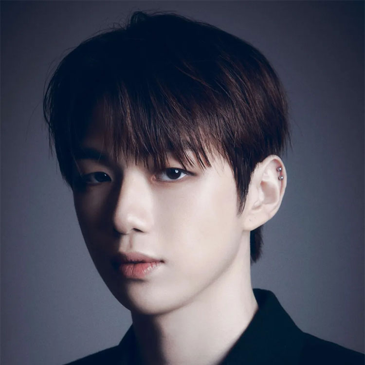 KANG DANIEL