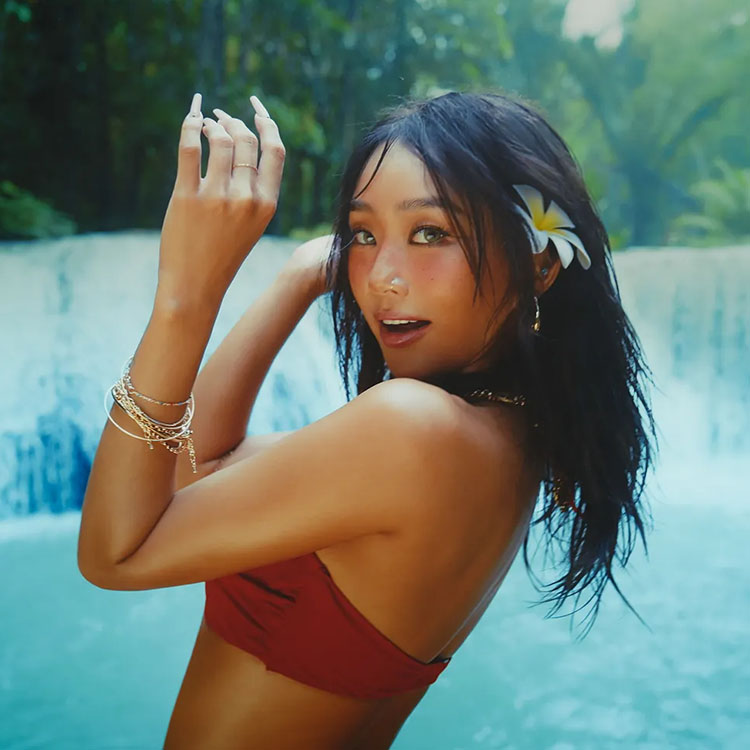 HYOLYN