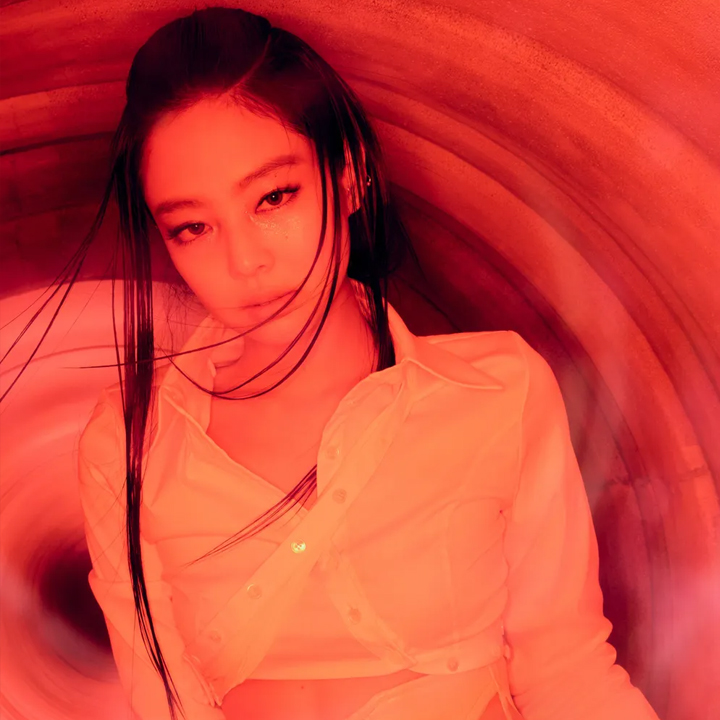 JENNIE